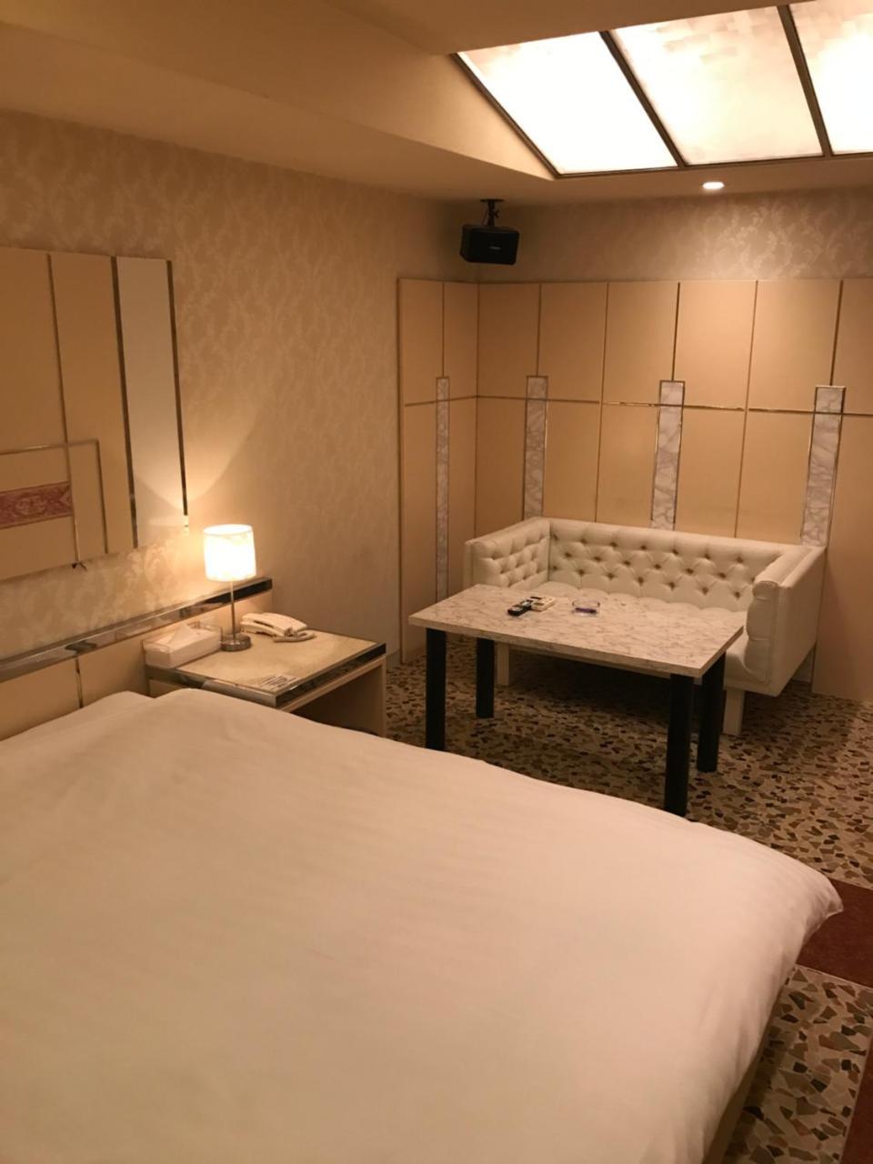 Prime Hotel Fulula プライムホテル フルーラ (Adults Only) أوساكا المظهر الخارجي الصورة